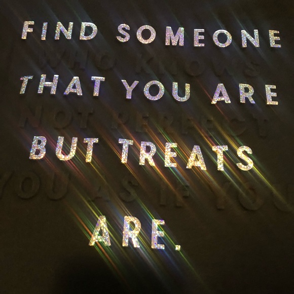 Holographic Crew Neck Black Shirt - Picture 3 of 5